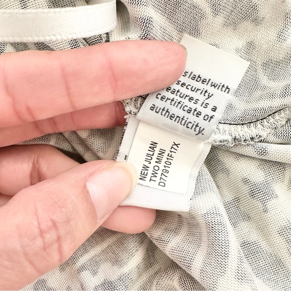 Diane Von Furstenburg New Julian Silk Jersey Wrap Dress in Black White Size 2 - Picture 9 of 11